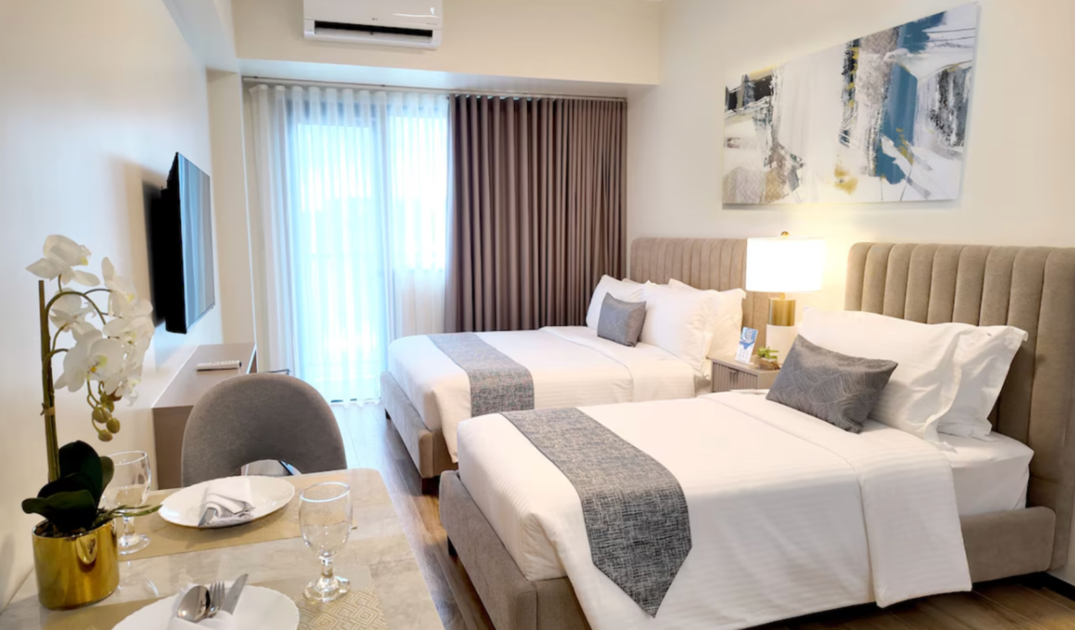 SAVÈA Bay City Manila